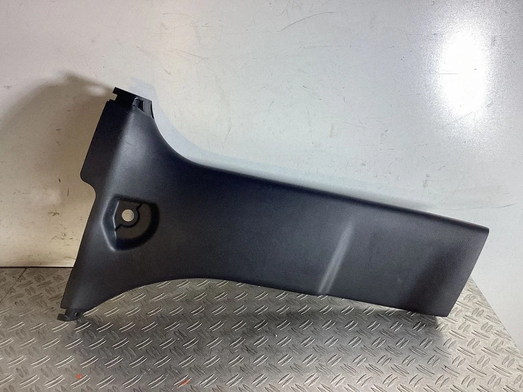 (B) pillar trim (bottom) – Lexus NX (2021-)