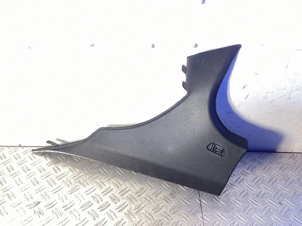 (C) pillar trim 52107010