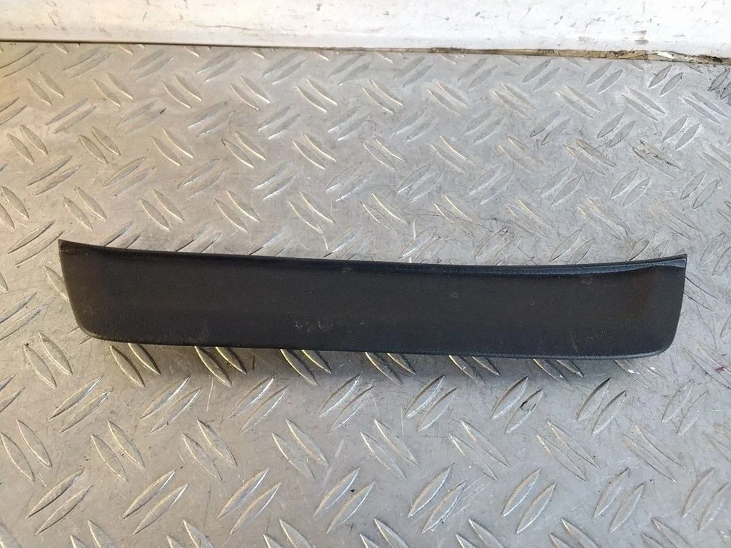 Listwa progowa tylna (wewnętrzna) 679160E020