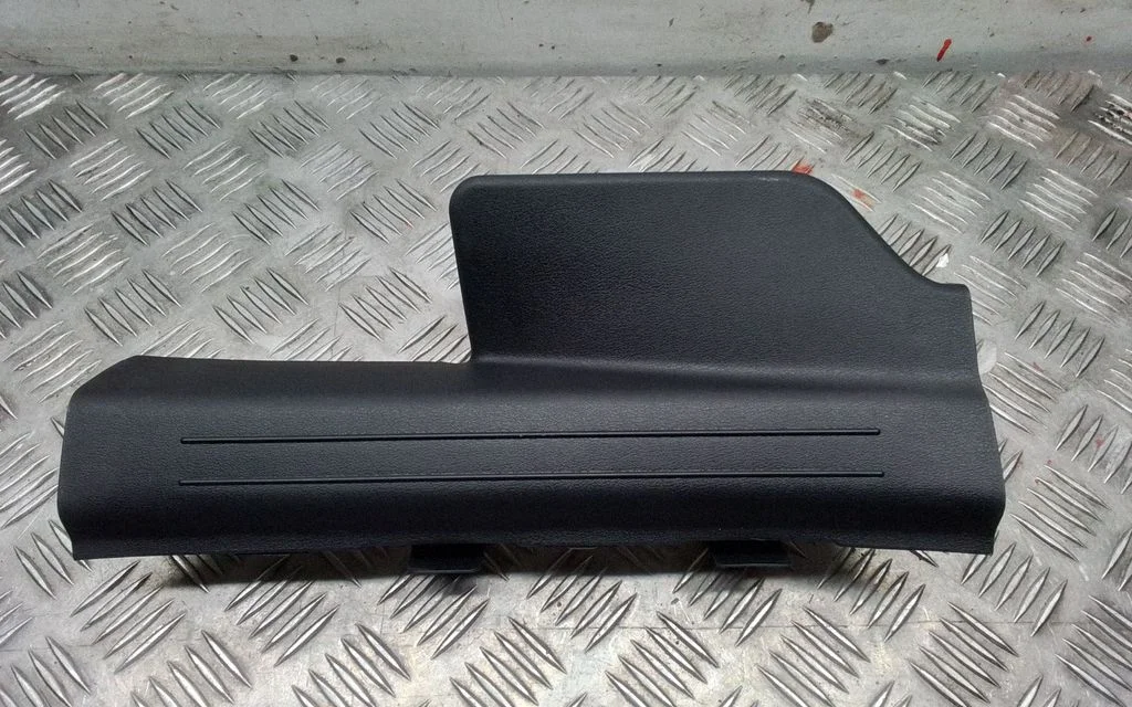 Tagalävise kate (sisemine) 85875CV000
