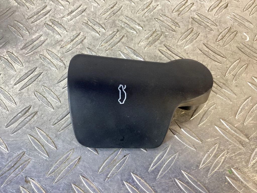 Rączka otwierania maski – Porsche Macan (95B) (2019-)