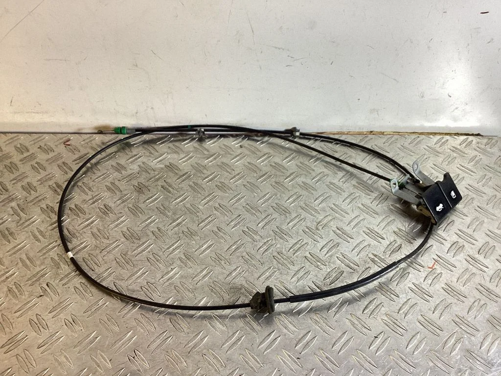 Engine bonnet (hood) release handle