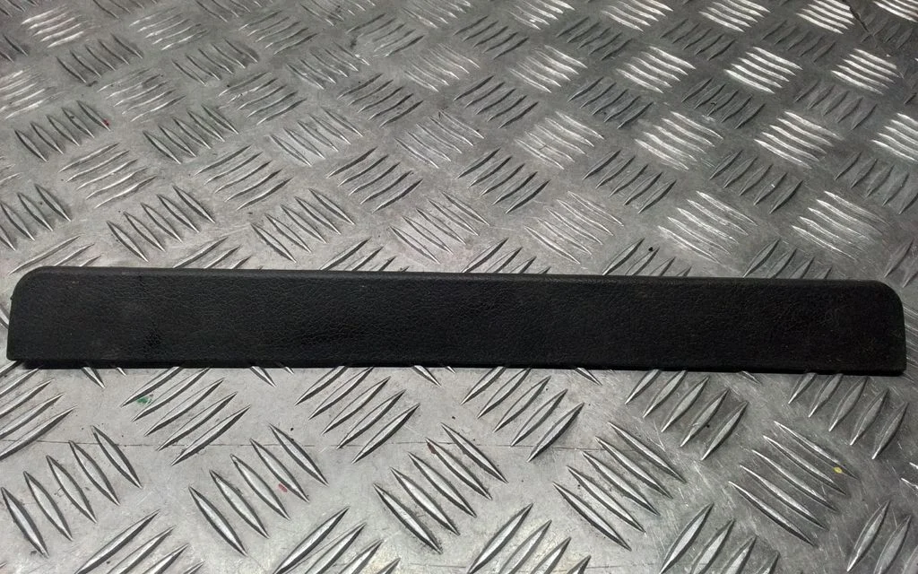 Rear sill trim cover 6791560030