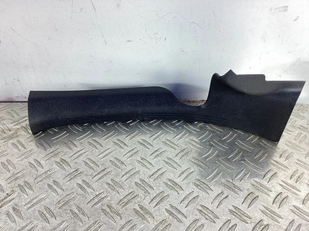 Rear sill trim cover A2536860100