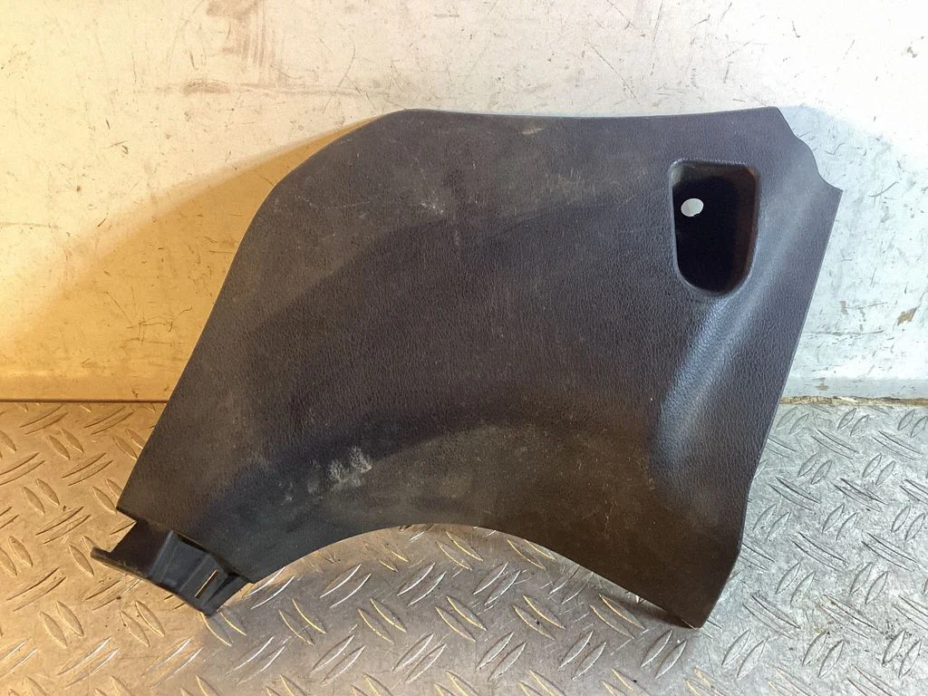 Foot area side trim – Lexus RX III (2008-2015)