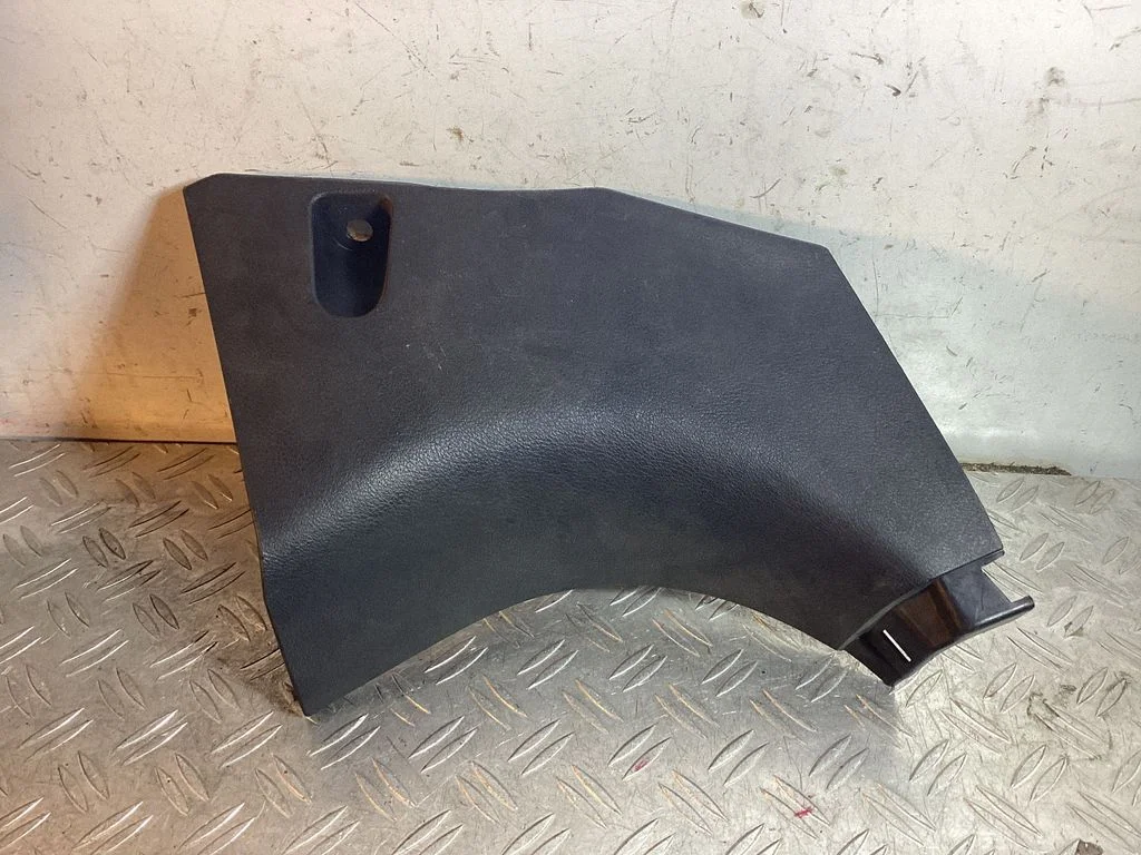 Foot area side trim – Lexus RX III (2008-2015)