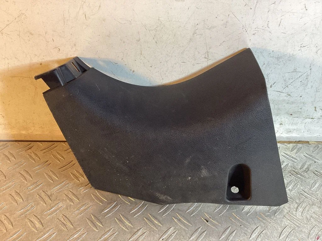 Foot area side trim – Lexus RX III (2008-2015)
