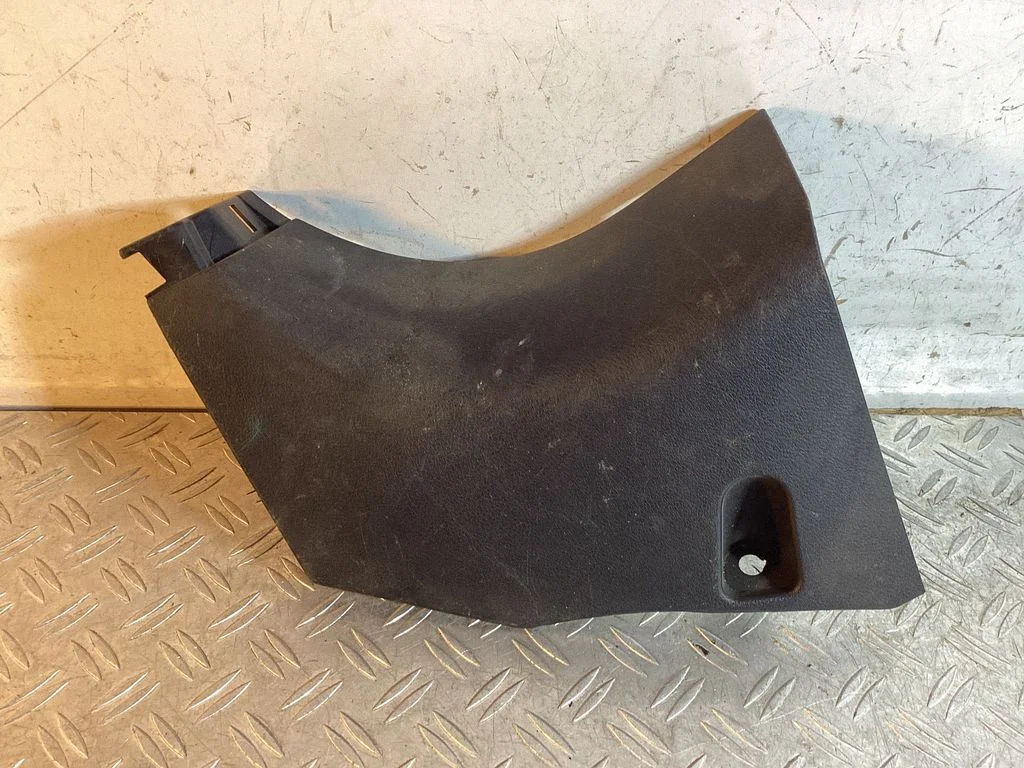 Foot area side trim – Lexus RX III (2008-2015)