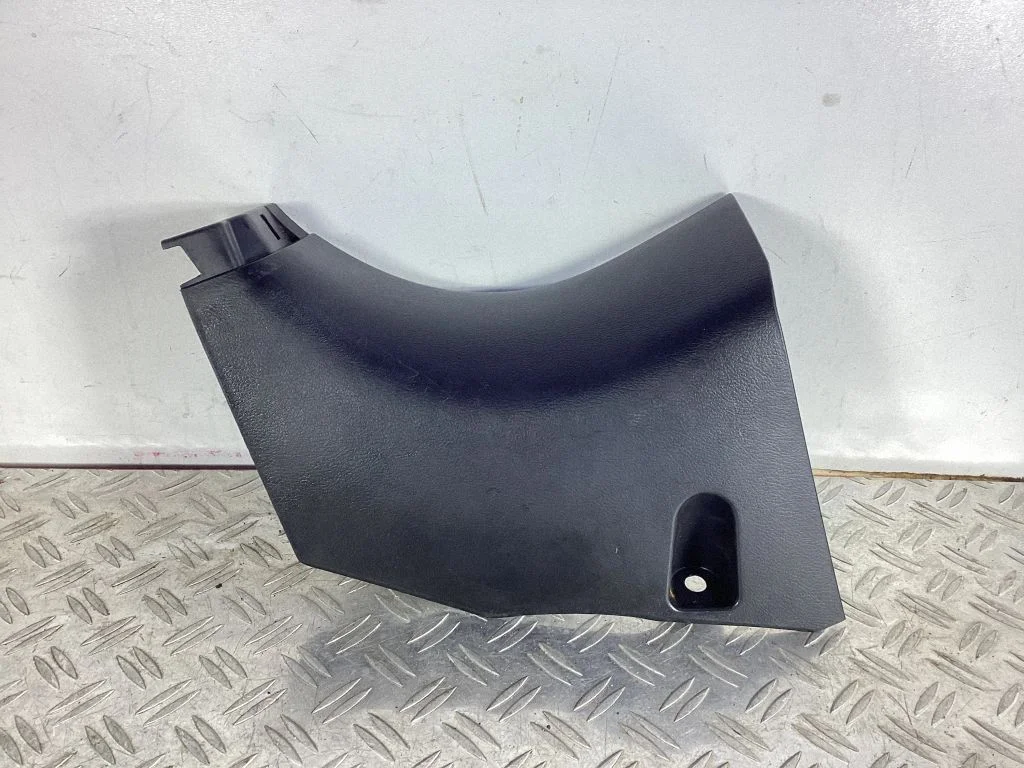 Foot area side trim – Lexus RX III (2008-2015)