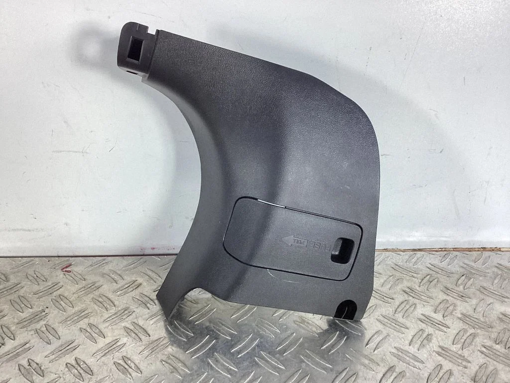 Foot area side trim – Honda Accord (2008-2016)
