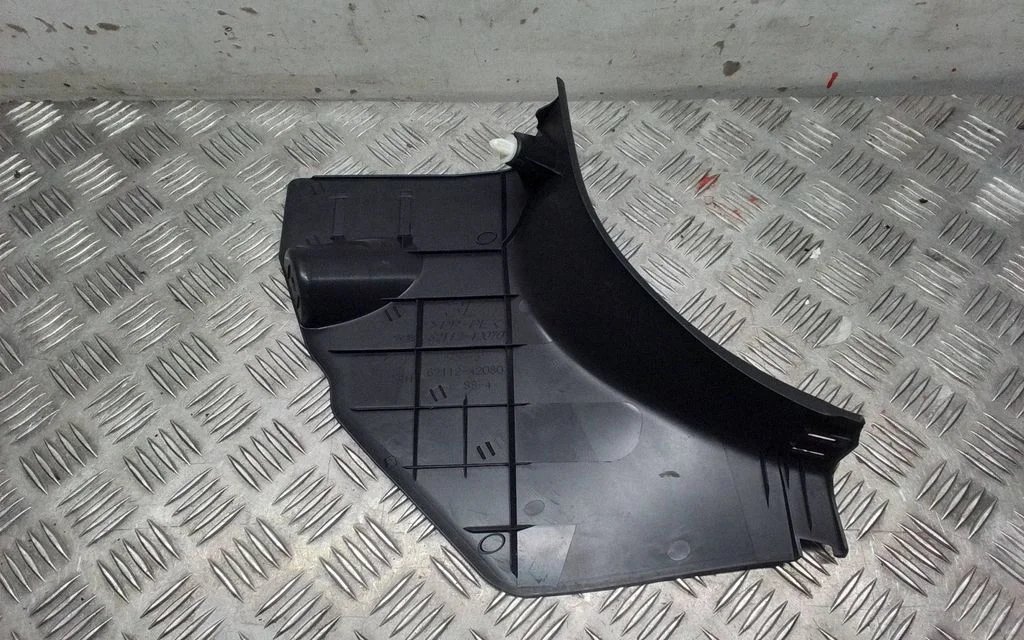 Front sill trim cover 6211242070