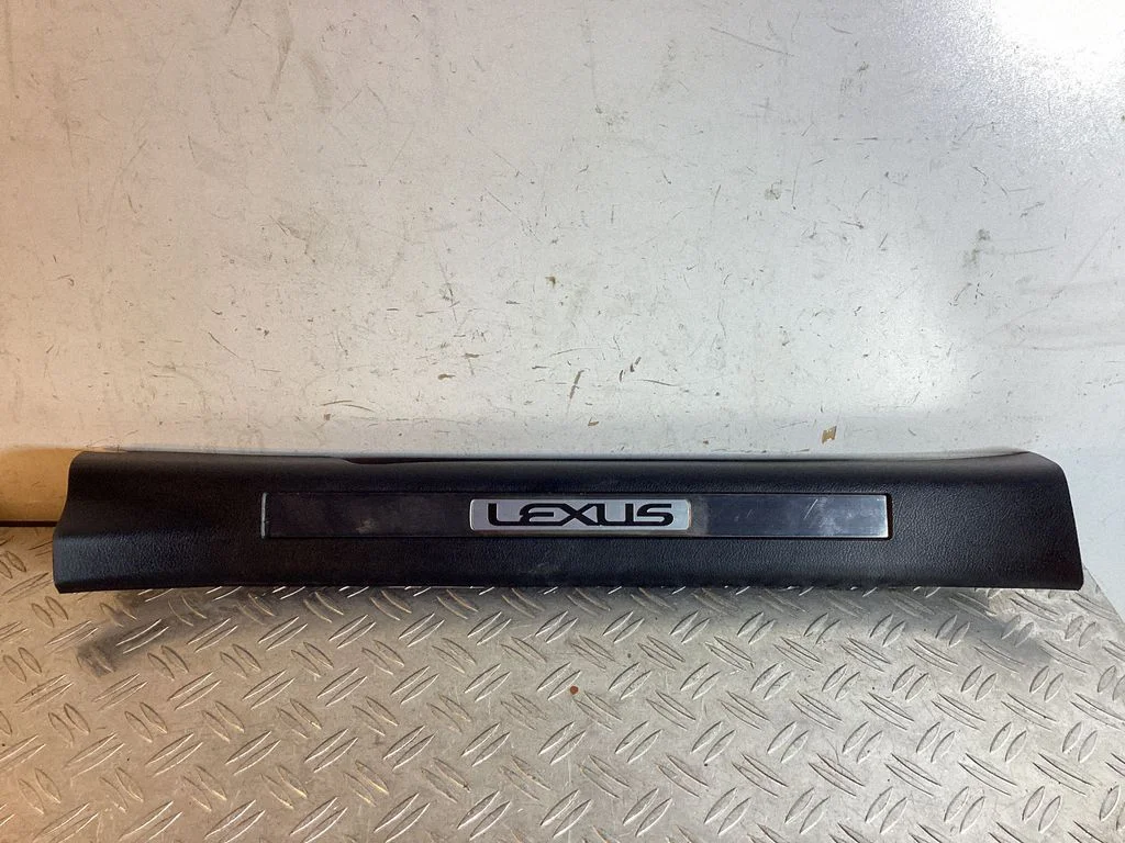 Listwa progowa przednia (wewnętrzna) – Lexus RX 450H (2016-)
