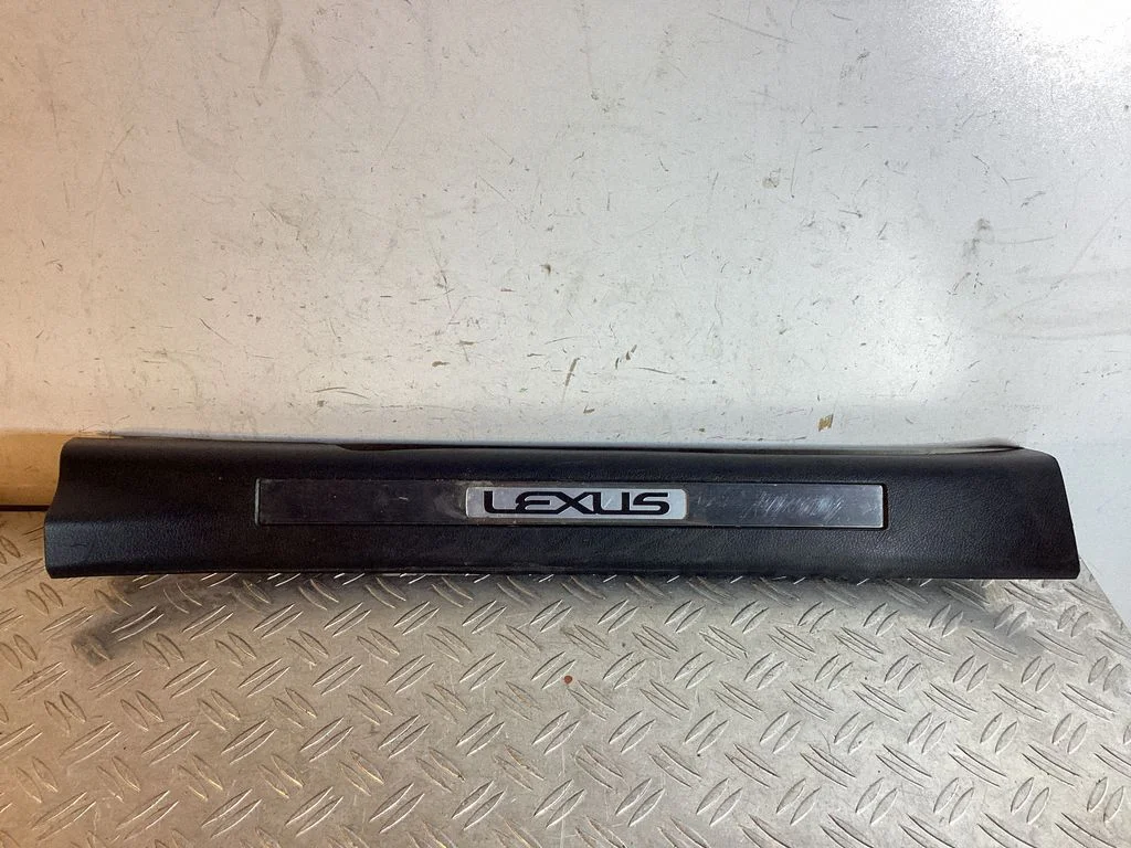 Listwa progowa przednia (wewnętrzna) – Lexus RX 450H (2016-)