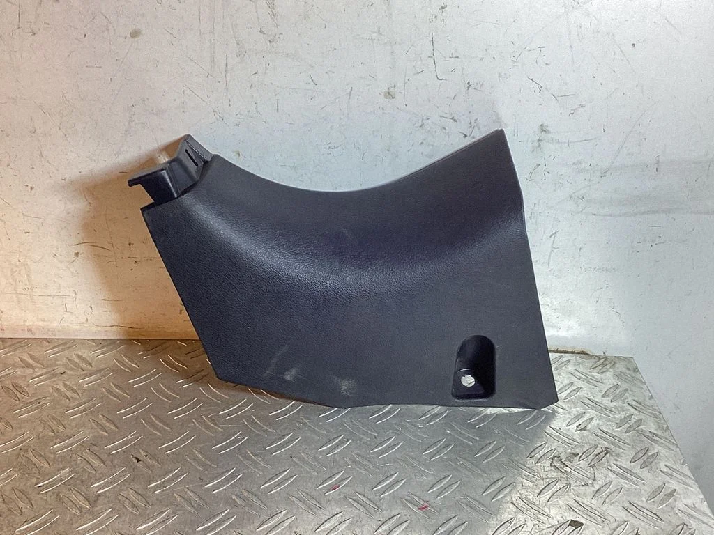 Front sill trim cover – Lexus RX III (2008-2015)