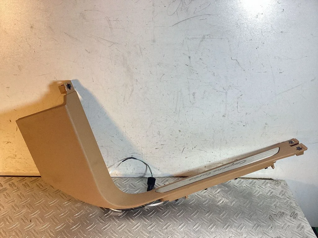 Front sill trim cover – Porsche Cayenne (92A) (2010-2017)