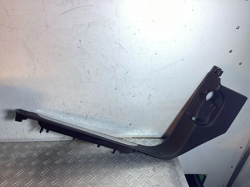 Front sill trim cover – Porsche Cayenne (92A) (2010-2017)