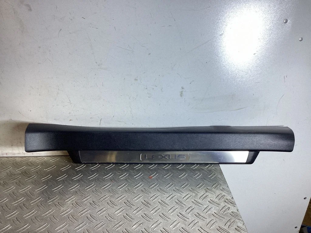Listwa progowa przednia (wewnętrzna) 6792030070