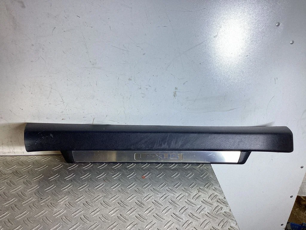 Listwa progowa przednia (wewnętrzna) 6791030070