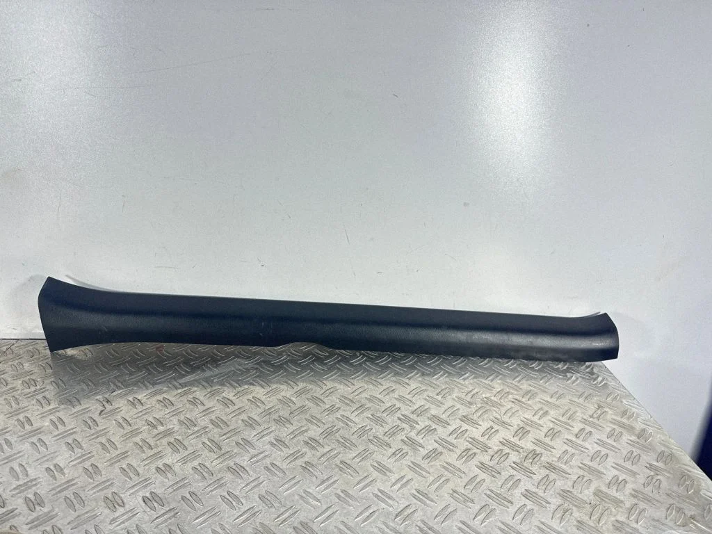 Front sill trim cover 6791424060