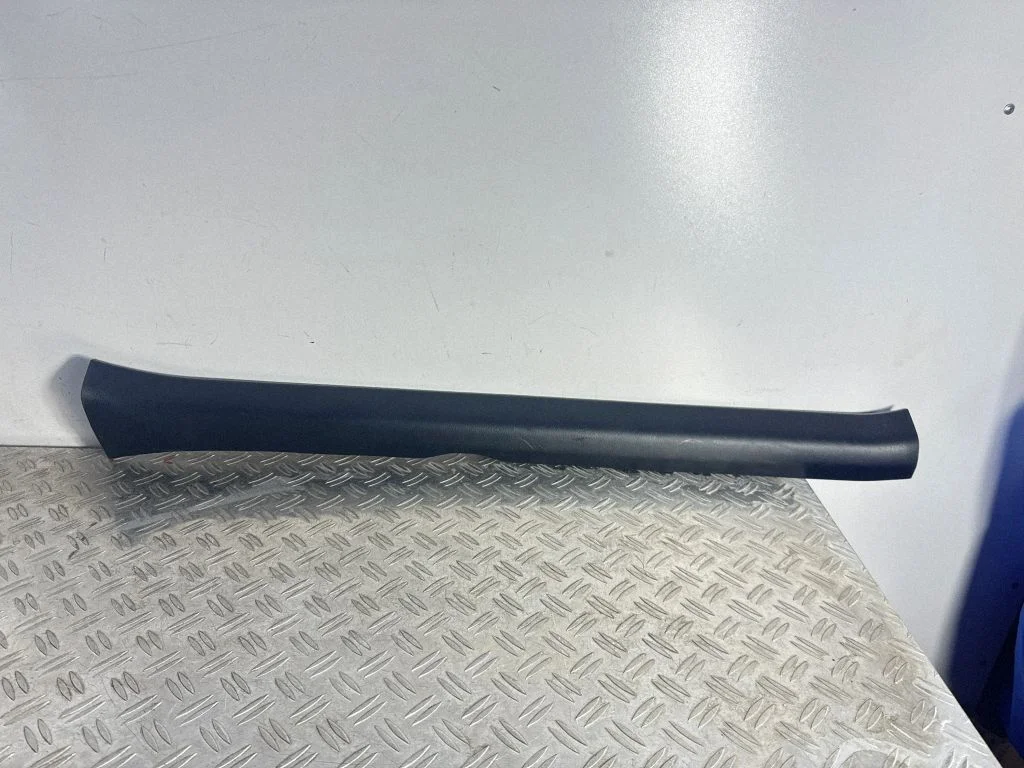 Front sill trim cover 6791424060