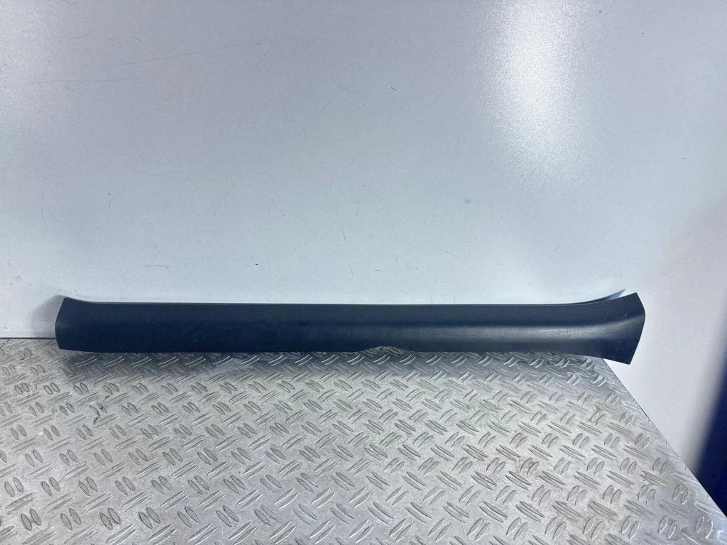 Front sill trim cover 6791324070