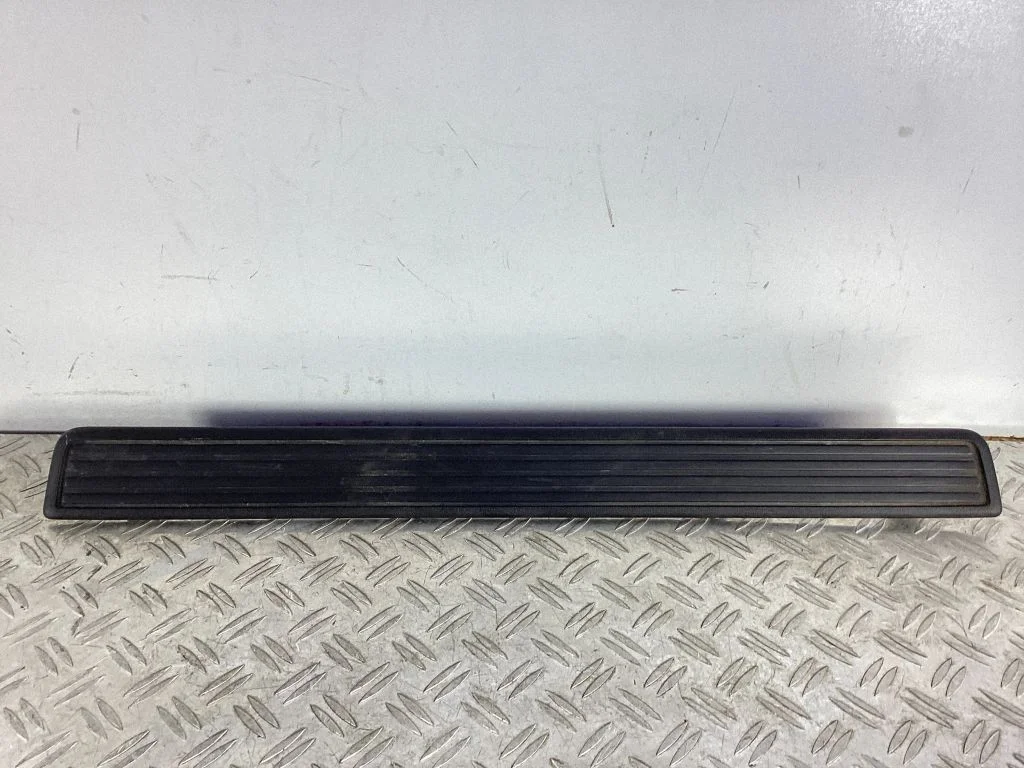 Front sill trim cover – Honda Accord (2008-2016)