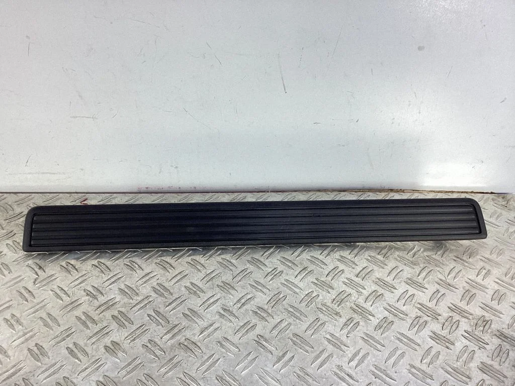 Front sill trim cover – Honda Accord (2008-2016)