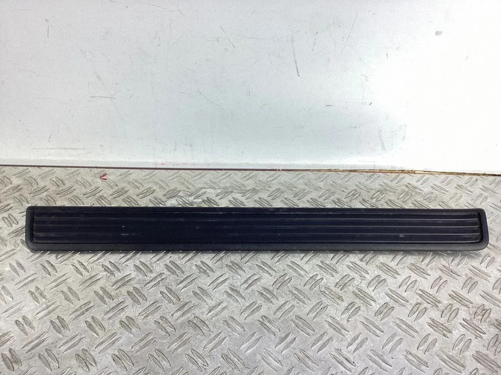 Front sill trim cover – Honda Accord (2008-2016)