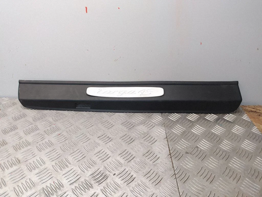 Esilävise kate (sisemine) – Porsche 911 991 (2011-2019)
