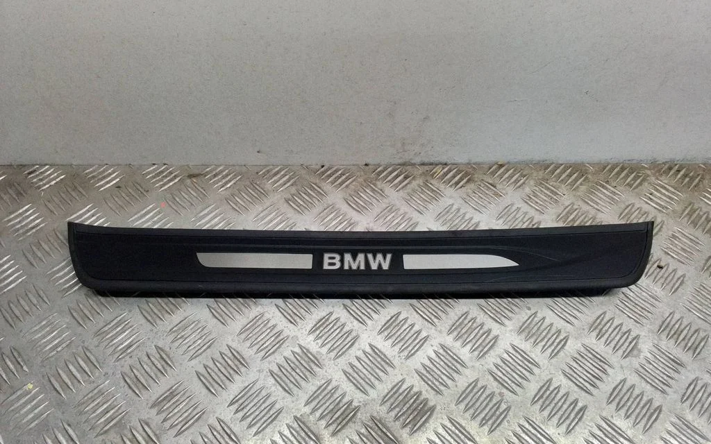Esilävise kate (sisemine) – BMW 5-seeria GT F07 (2010-2017)
