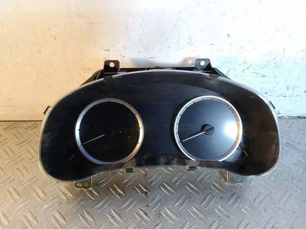 Speedometer (instrument cluster) – Lexus IS III XE30 (2013-2020)