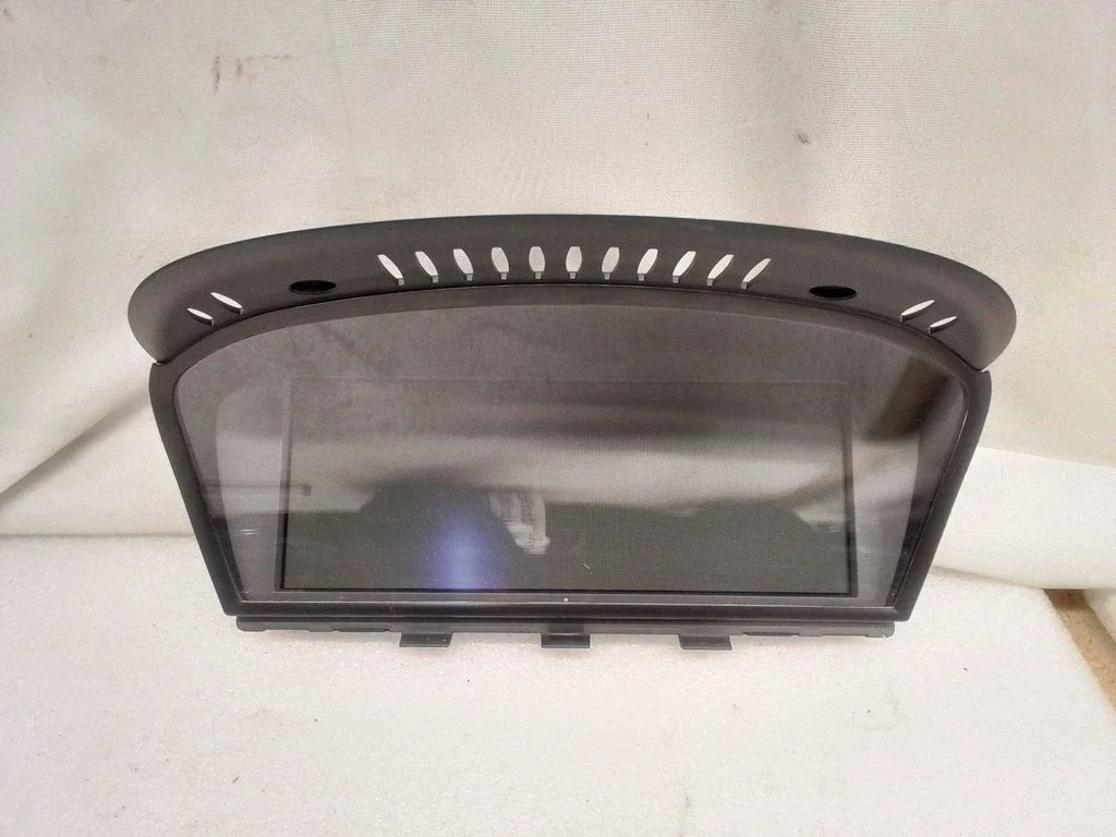 Ekraan / kuvar / väike ekraan – BMW 5-seeria E60 E61 (2004-2010)
