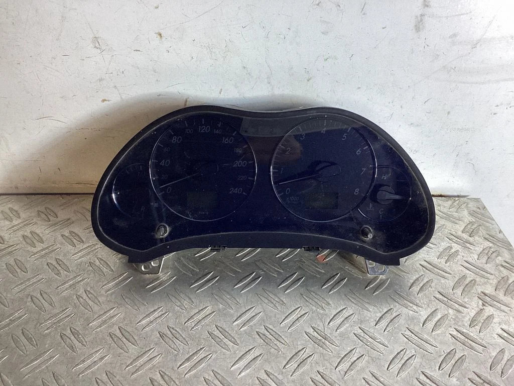 Speedometer (instrument cluster) – Toyota Avensis T250 (2003-2006)