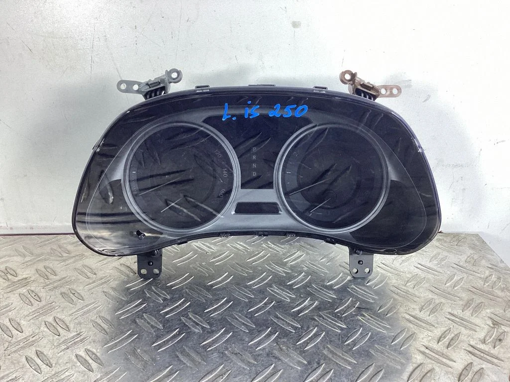 Speedometer (instrument cluster) – Lexus IS III XE30 (2013-2020)