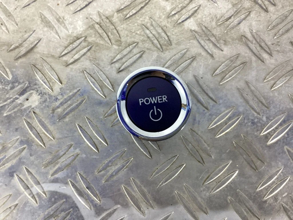 Engine start stop button switch