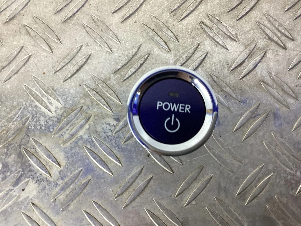 Engine start stop button switch
