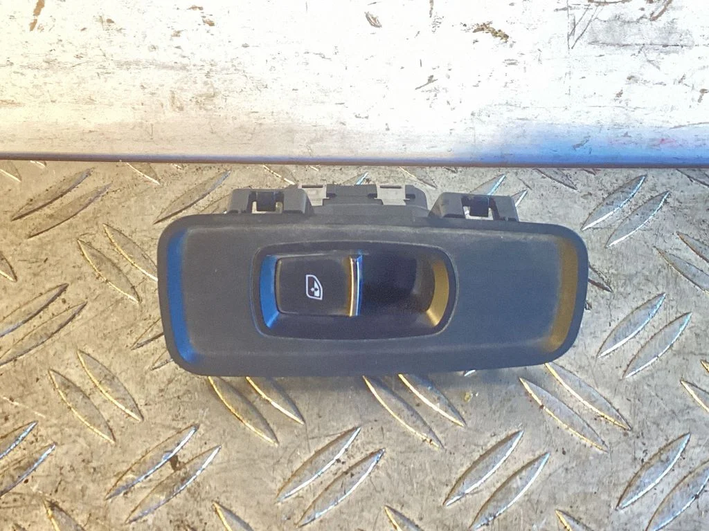 Electric window control switch – Porsche 911 991 (2011-2019)