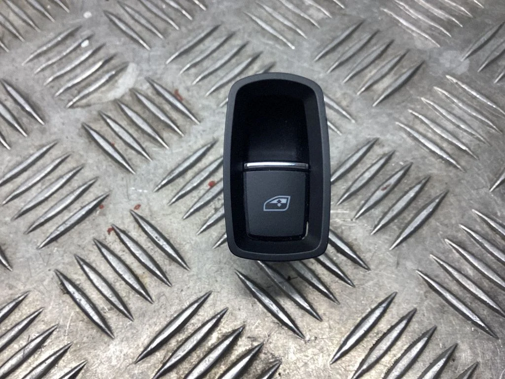 Electric window control switch – Porsche Macan (95B) (2019-)