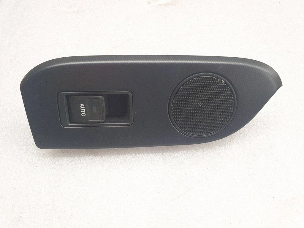 Electric window control switch – Toyota Land Cruiser (J150) (2009-)