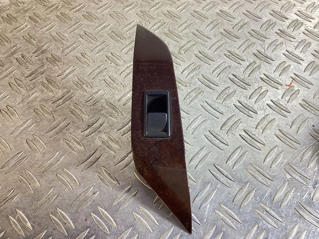 Electric window control switch – Lexus RX 450H (2016-)