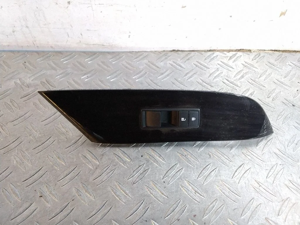 Electric window control switch – Lexus RX III (2008-2015)