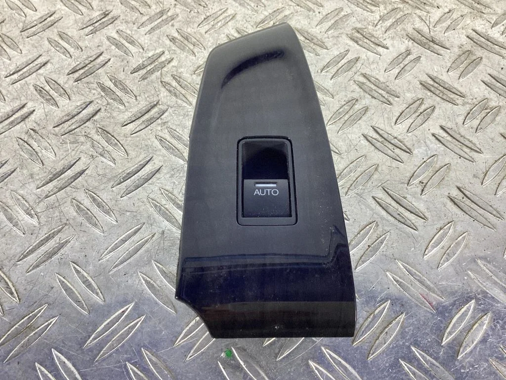 Electric window control switch – Honda Accord (2008-2016)