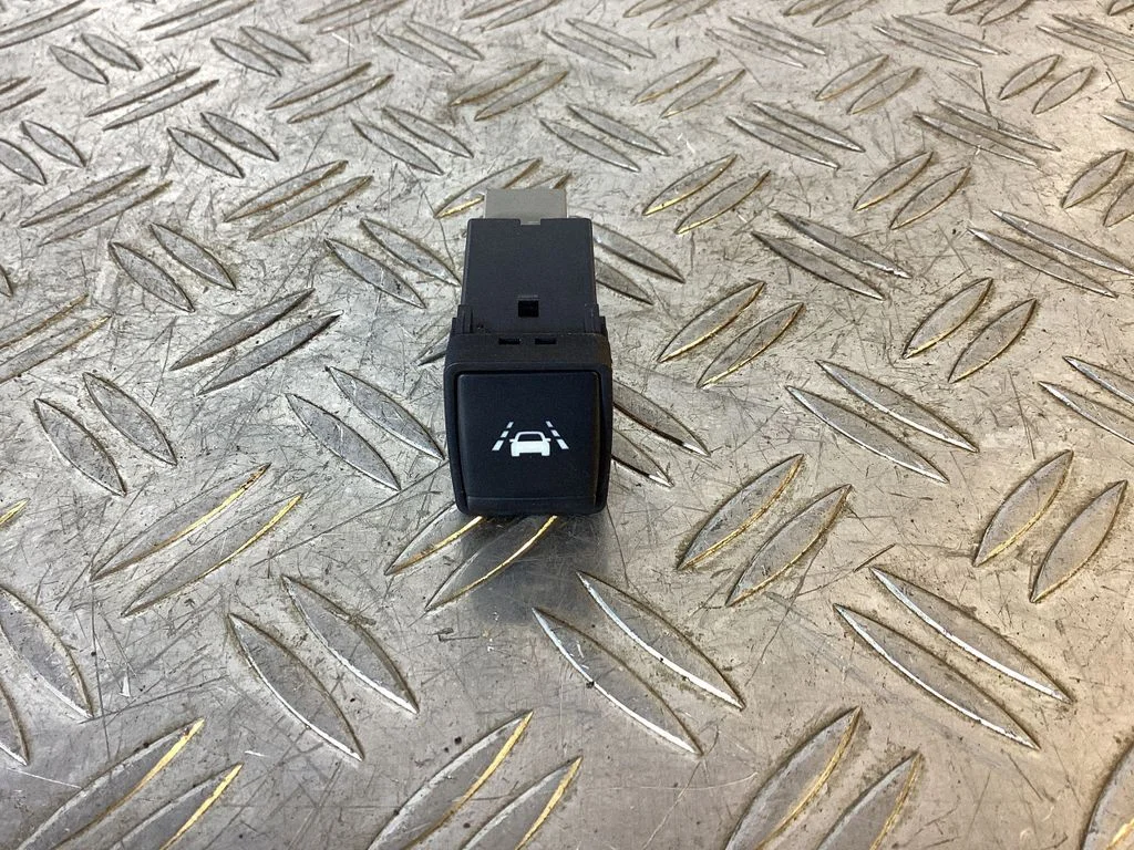 Muud lülitid / nupud / hoovad – Nissan Qashqai (2014-2016)