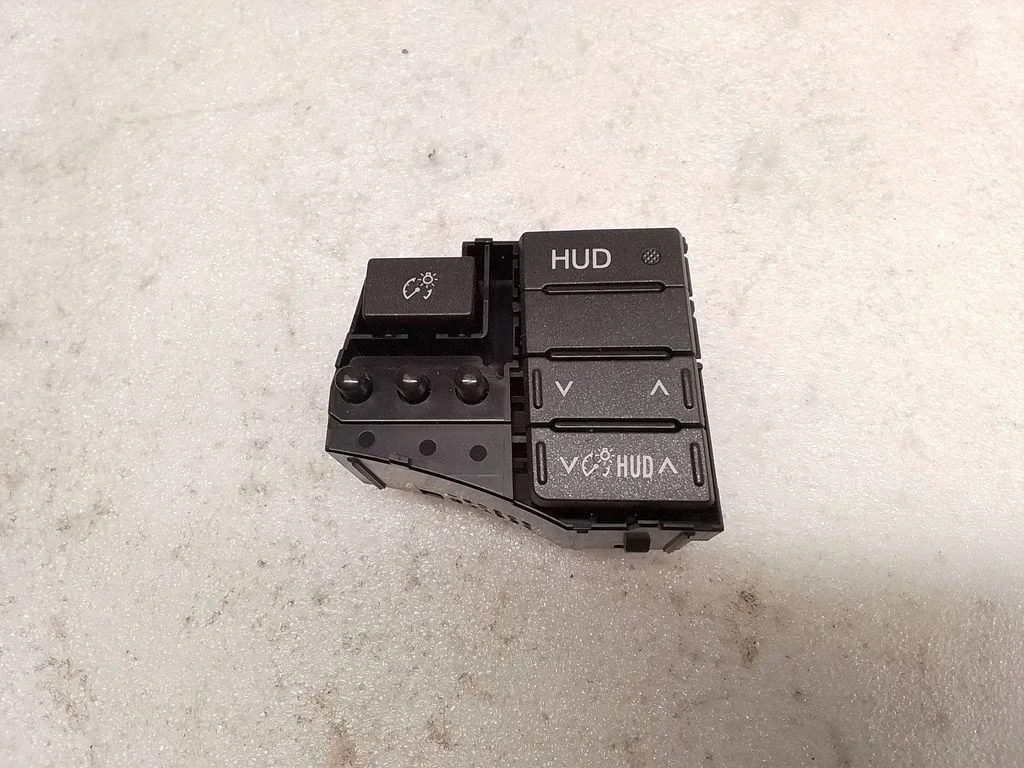 Armatuurlaua valgustuse reguleerimise lüliti – Toyota Prius (XW30) (2009-2015)