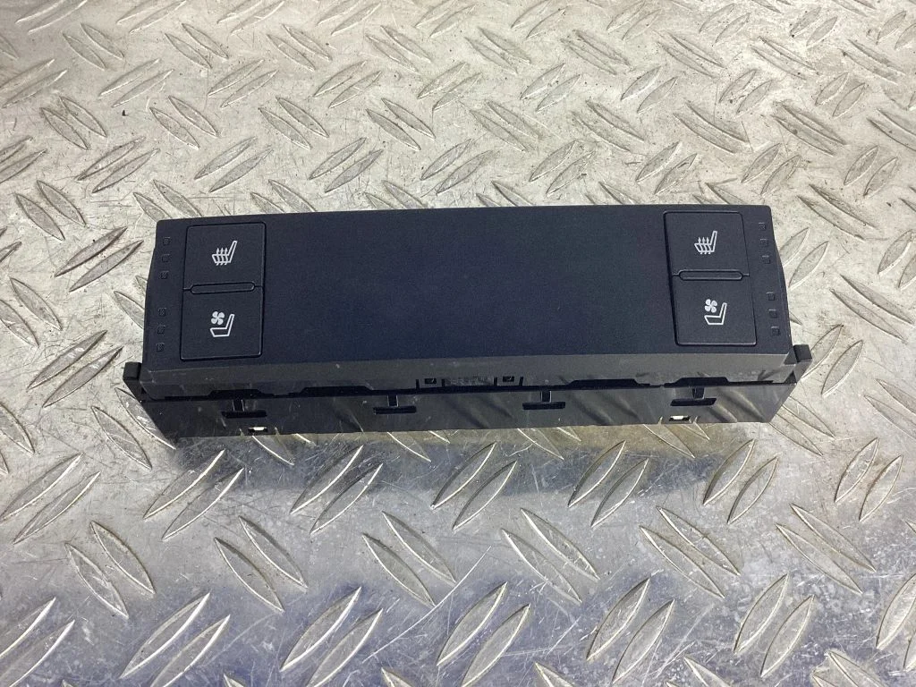 Seat heating switch – Lexus RC (2014-)