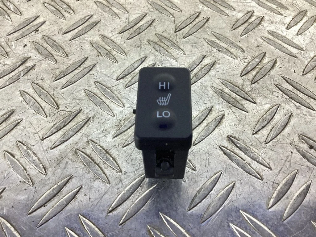 Seat heating switch – Honda Accord (2008-2016)