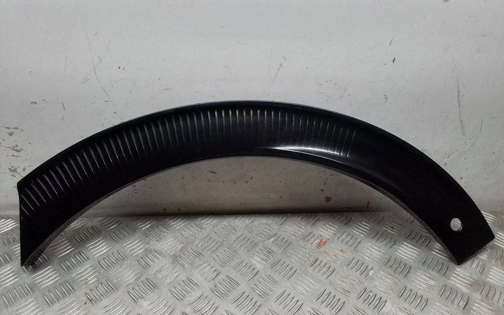 Rear arch trim 87743CV110
