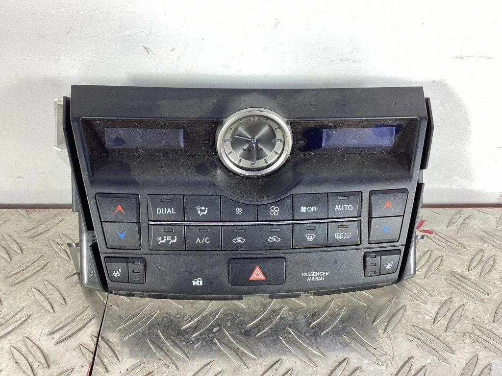 Climate control unit – Lexus NX (2014-2021)