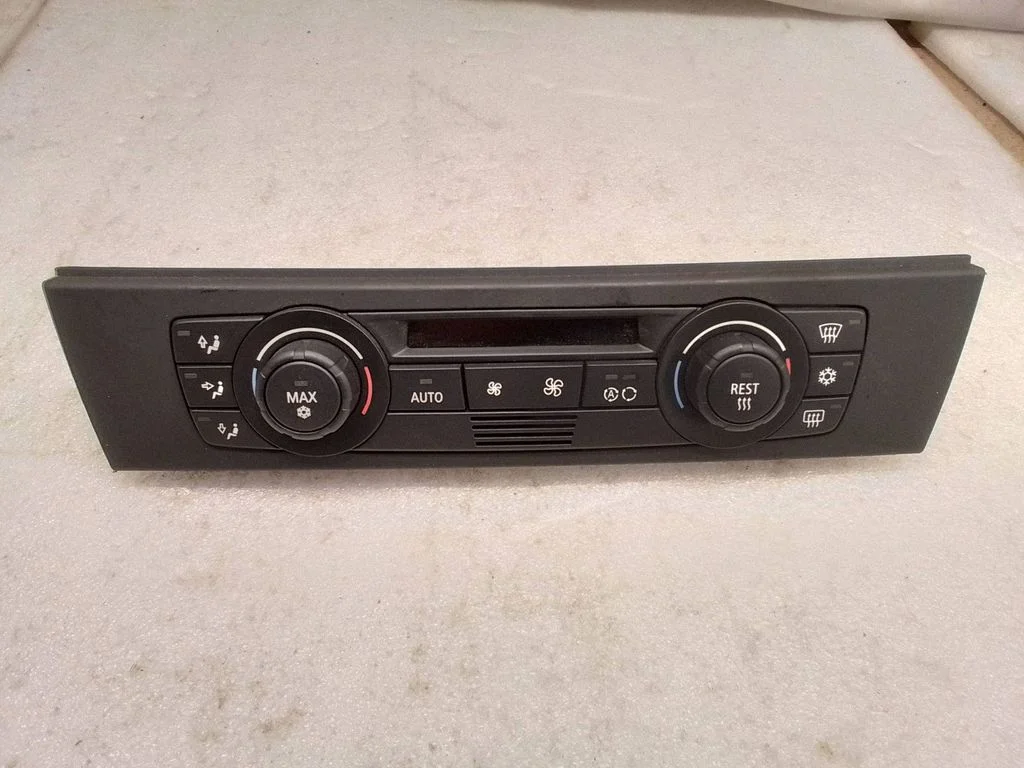 Climate control unit – BMW 1 Series E81 E87 (2004-2011)