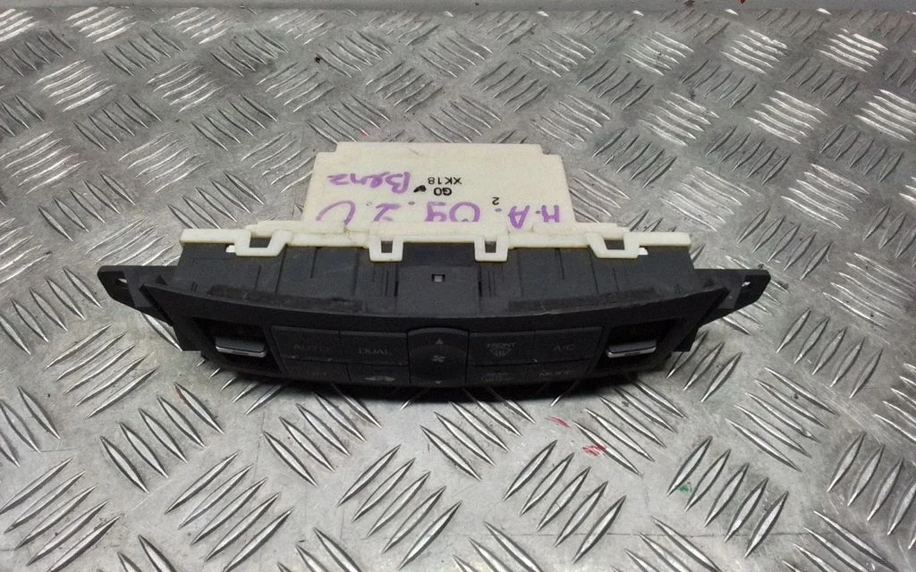 Climate control unit – Honda Accord (2008-2016)